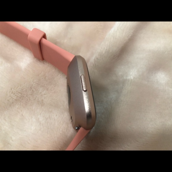 Fitbit Versa 1-Special Rose Gold Edition - Picture 5 of 8